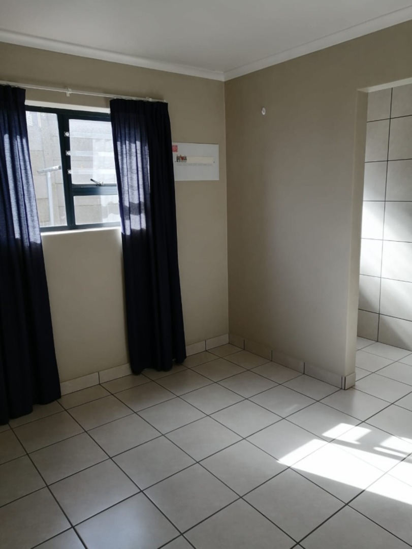 5 Bedroom Property for Sale in Vredenburg Western Cape